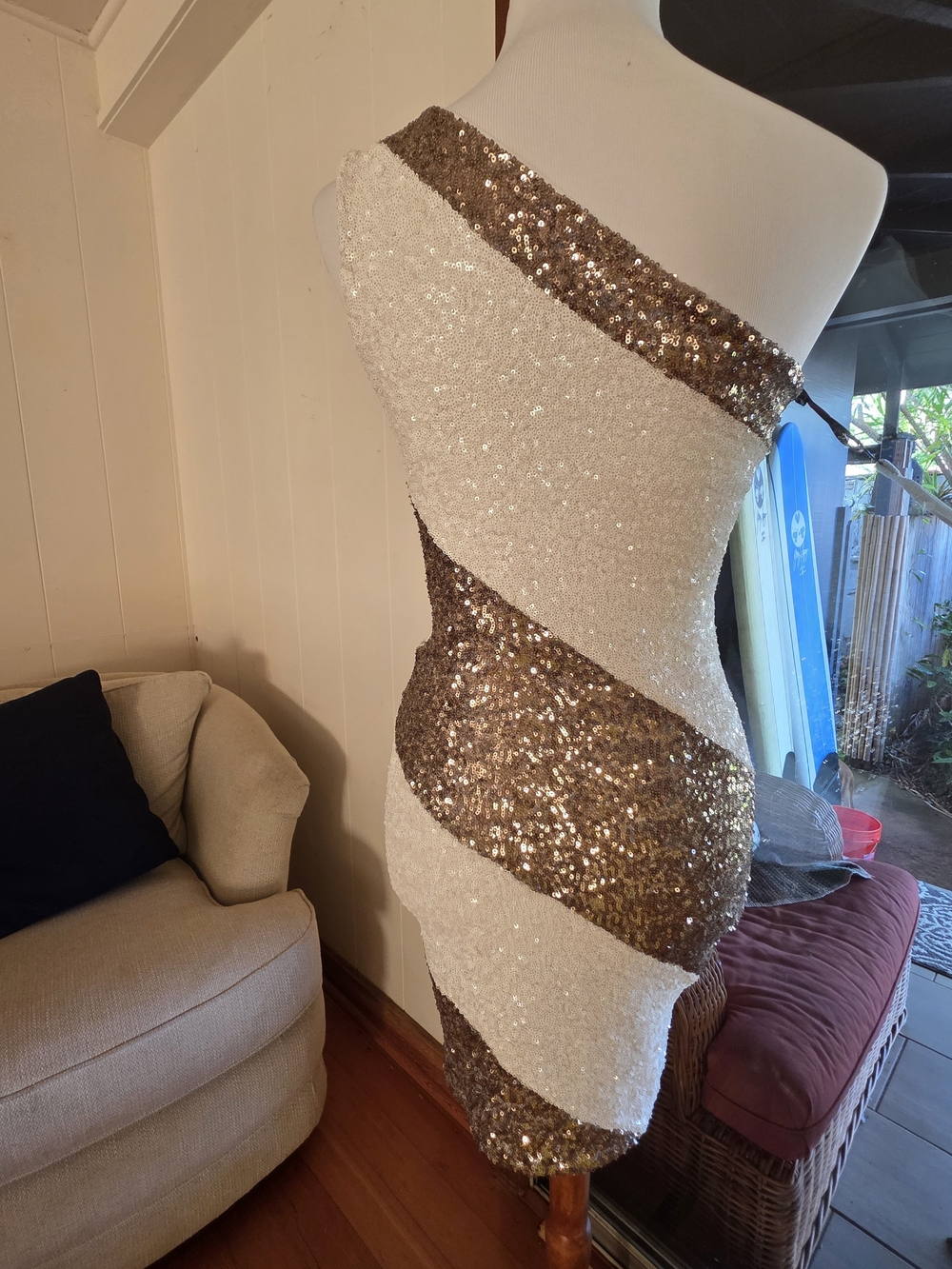 bebe One-Shoulder Ivory and Gold Sequin COCKTAIL Party Dress SMALL - Picture 3 of 7